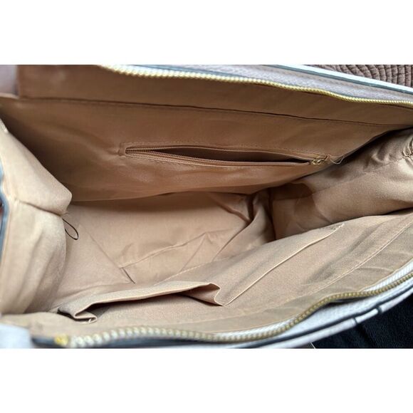 ST. BARRY - NWT 2-Piece Satchel & Wristlet/Stone Grey Croc-Embossed Faux Leather - Picture 4 of 16